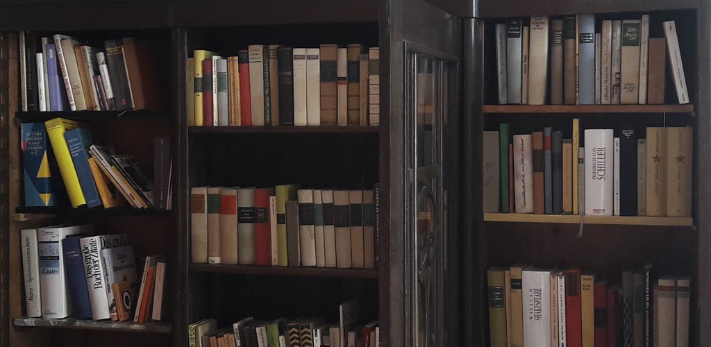Offener Bücherschrank