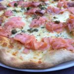 Leckere portugiesische Pizza